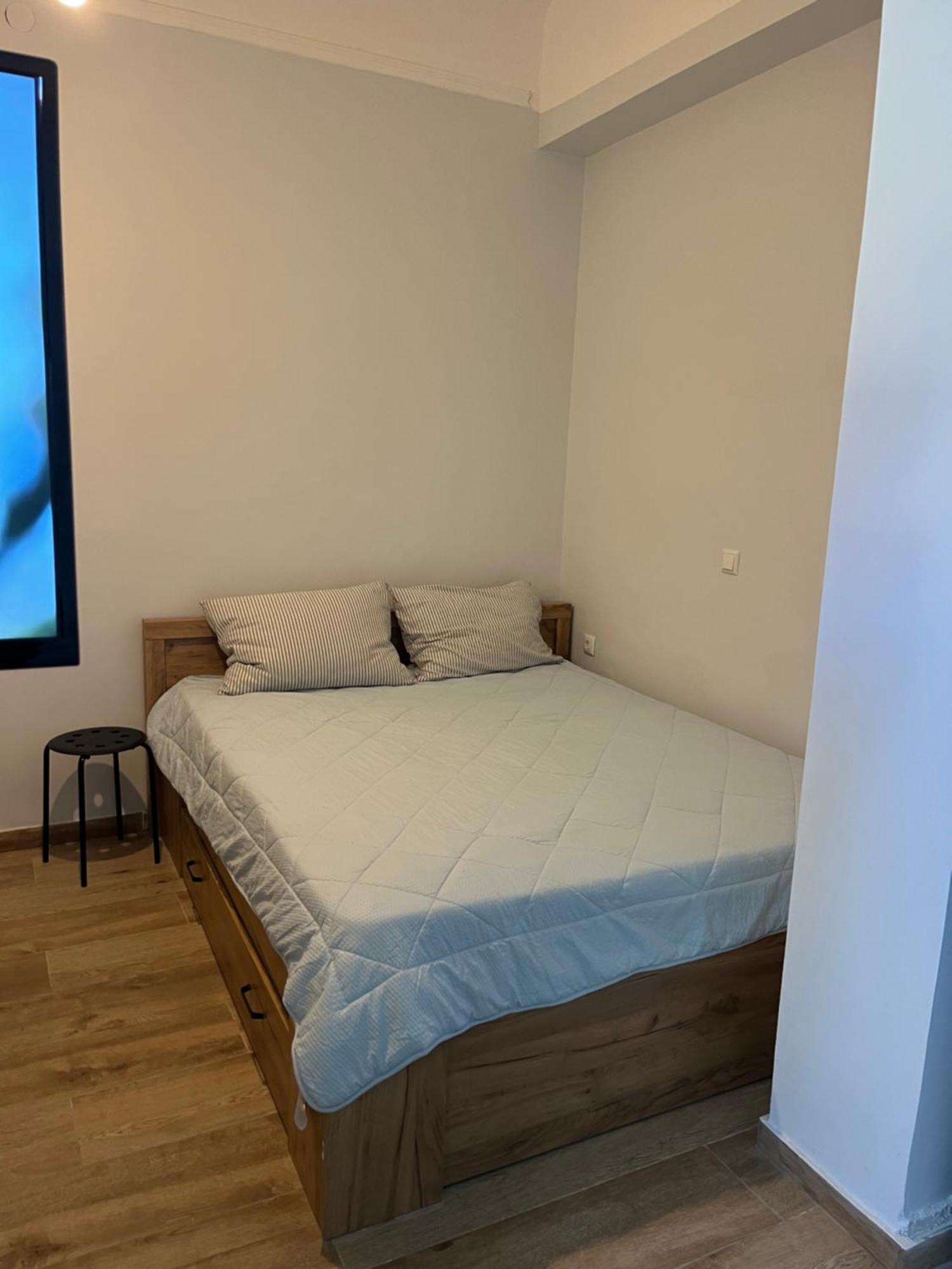 Noa - Designed Garden Studio In The City Center Kalamata Ngoại thất bức ảnh