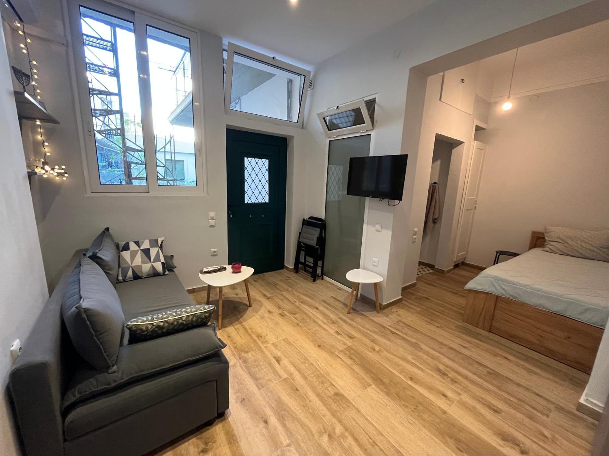 Noa - Designed Garden Studio In The City Center Kalamata Ngoại thất bức ảnh